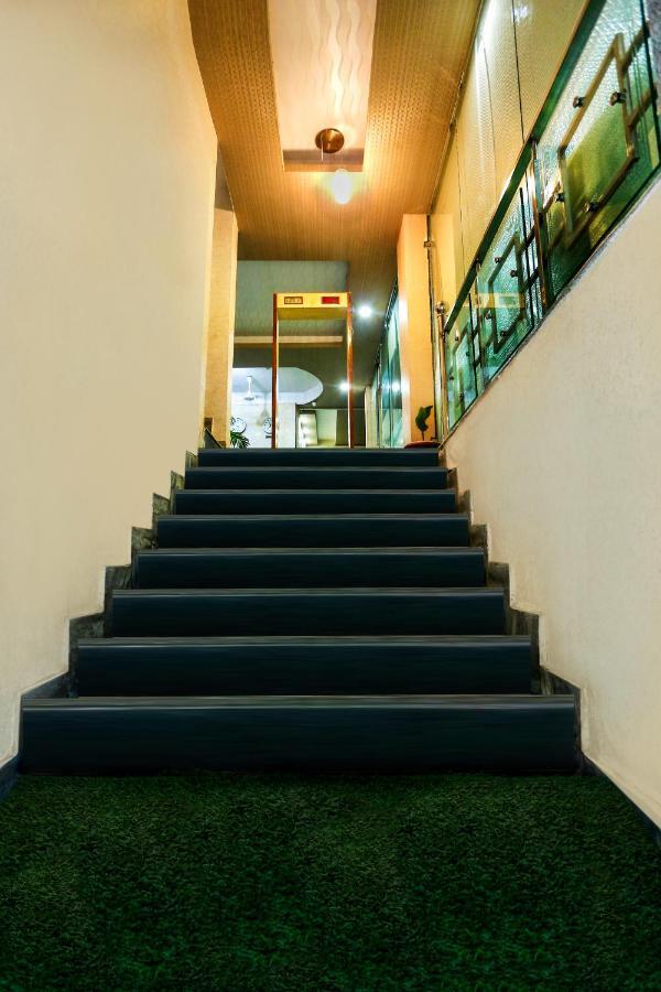 Airport Hotel Runway New Delhi Extérieur photo