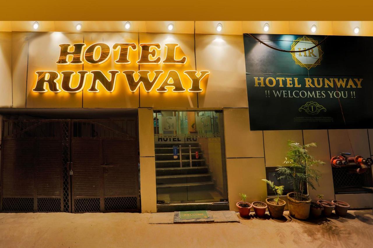Airport Hotel Runway New Delhi Extérieur photo